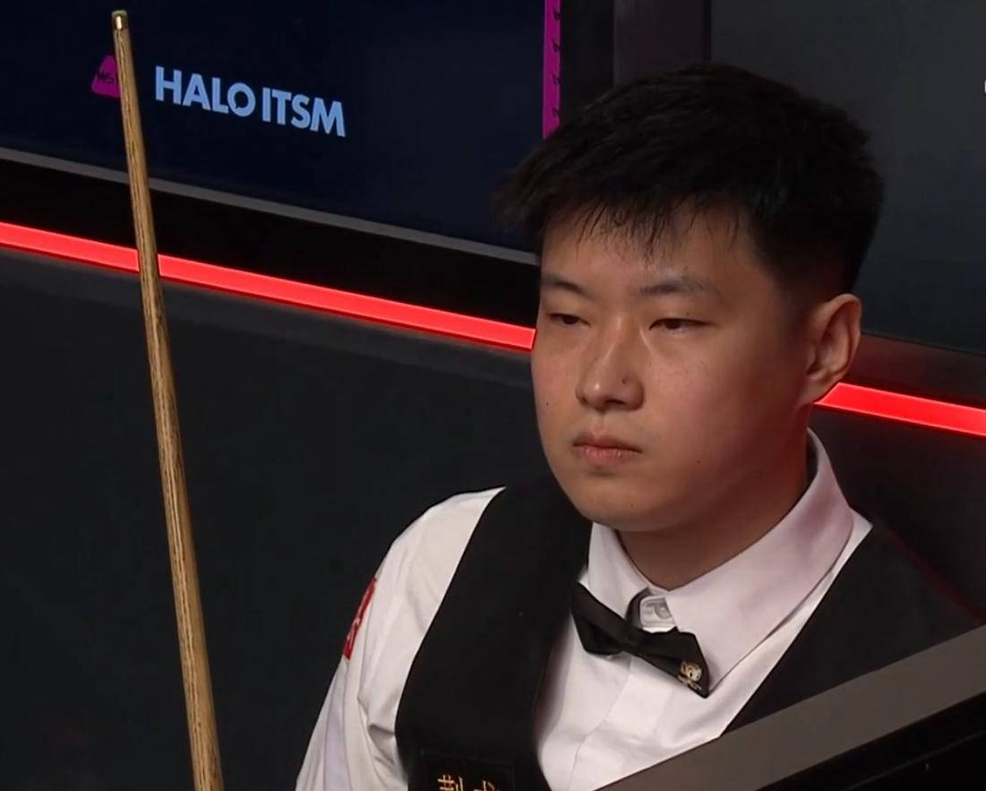 站在战术板 站在战术板