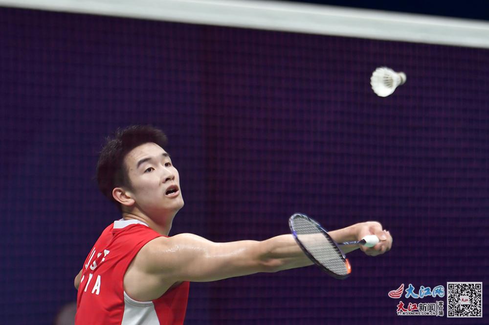 间被尘封在 间被尘封在