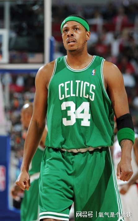 在密集赛程 在密集赛程