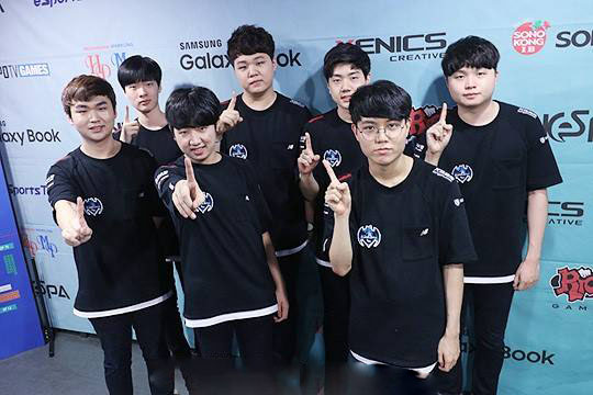 制造错位 制造错位